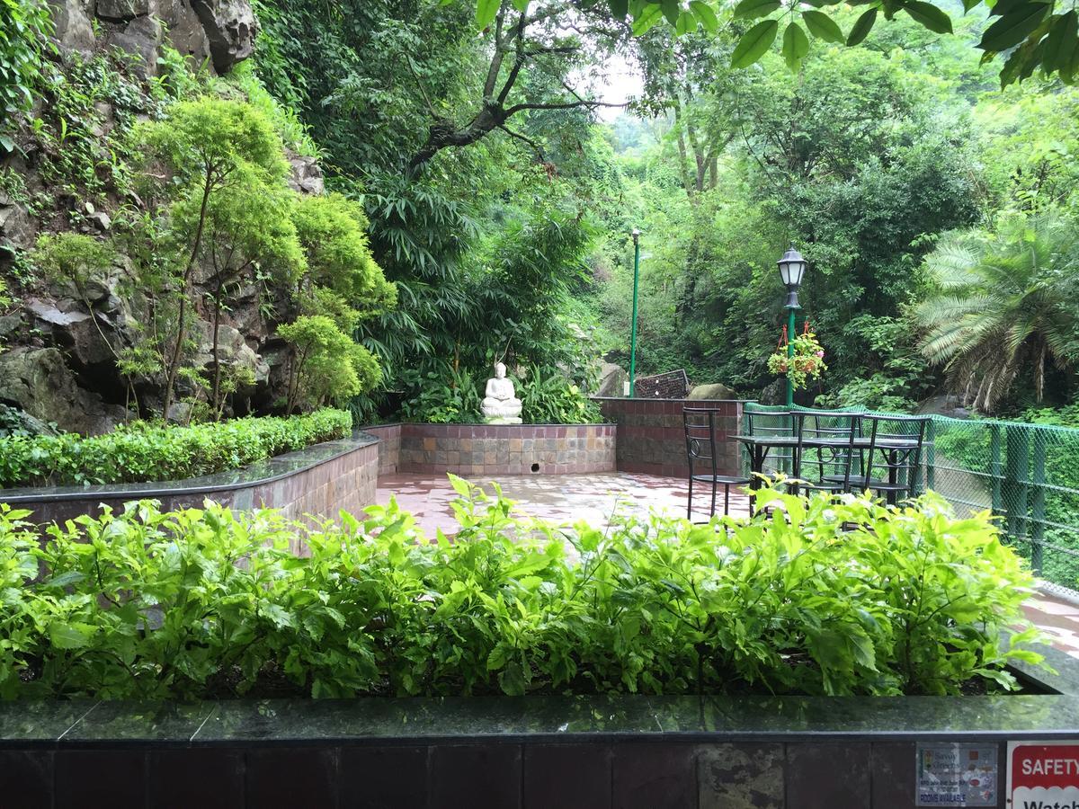 Savoy Greens Kasauli Exterior photo